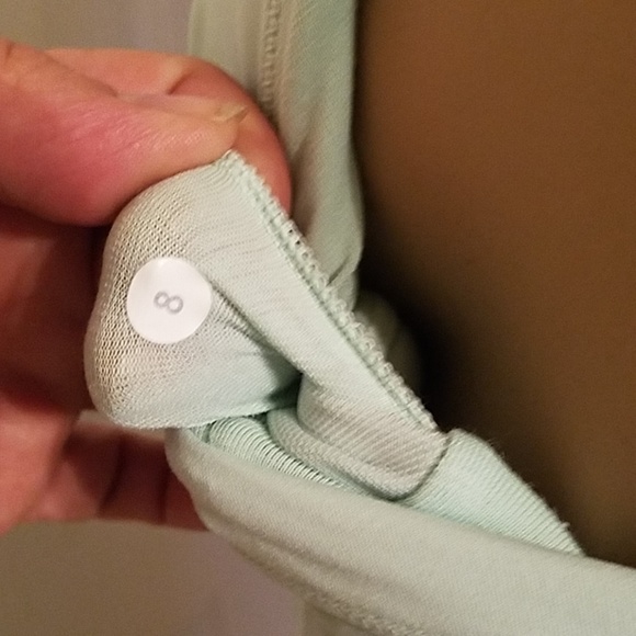 Lululemon Criss Cross Tank Top 8 - Picture 4 of 4